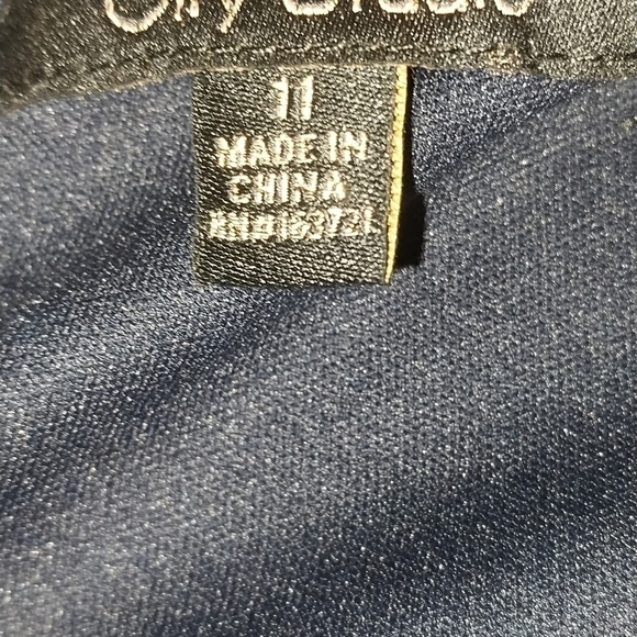 NWT CITY STUDIOS  BEAUTIFUL BLUE SPARKLY DRESS.  JUNIOR SIZE 11 - Picture 4 of 8